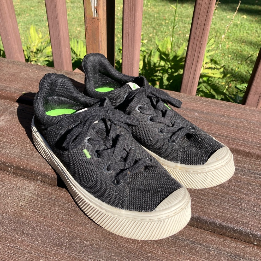 CARIUMA Unisex Black Canvas OCA Low New York Favorite Men’s Size 8.5 Women’s 10